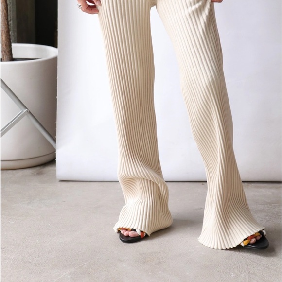 JOHN ELLIOTT Ribbed Terry Sweatpant + Sweatshirt - Picture 12 of 16